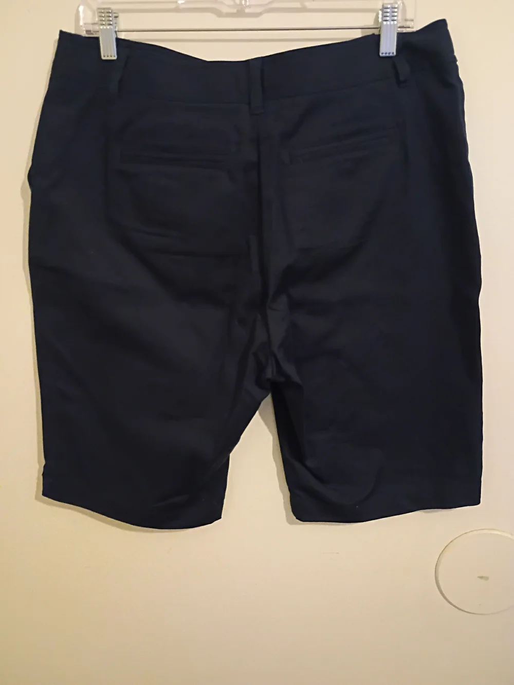 Charter Club Women's Bermuda Shorts in Navy and Tan with Gold-Tone Buckle Sz 12 - Picture 3 of 8